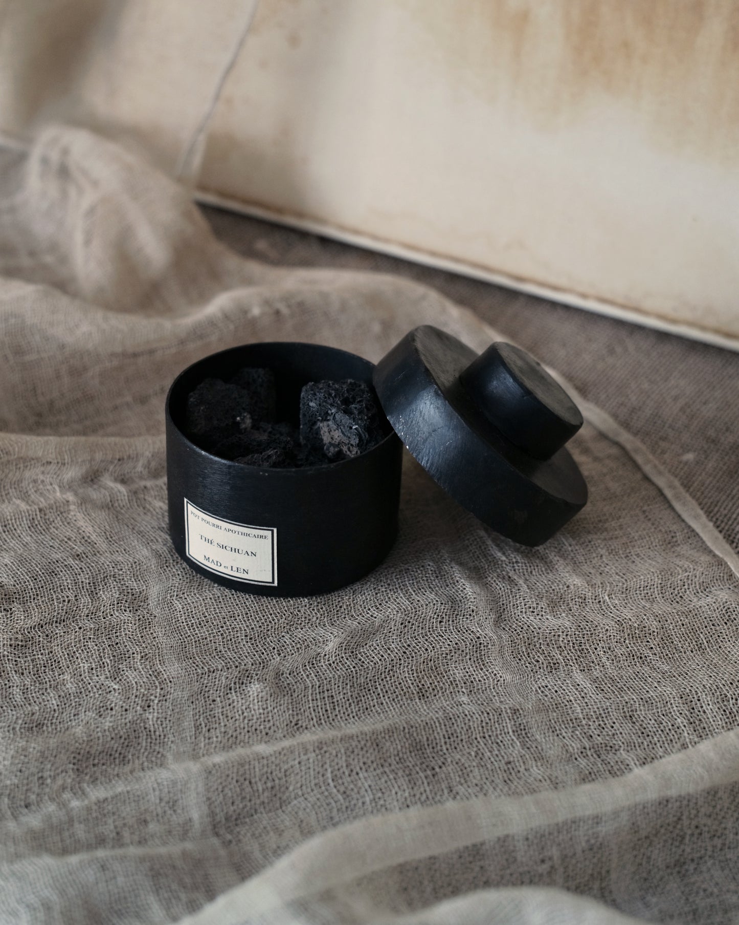 Mad et Len PPS classic diffuser volcanic rock mini + 5ml essential oil POT POURRI APOTHICAIRE LAVA ROCK-MINI