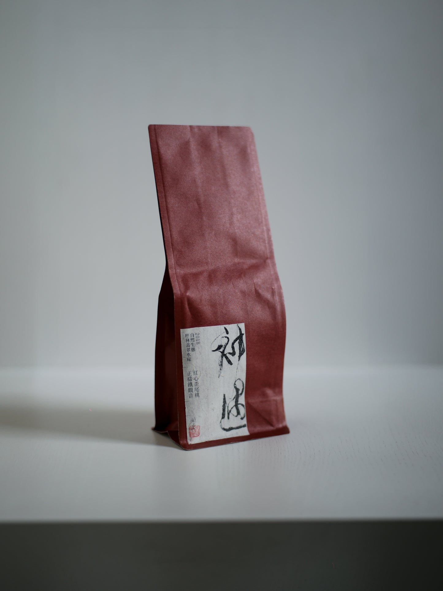 周渝神遇 2018 生態翡翠水庫紅心歪尾桃正欉鐵觀音 20g