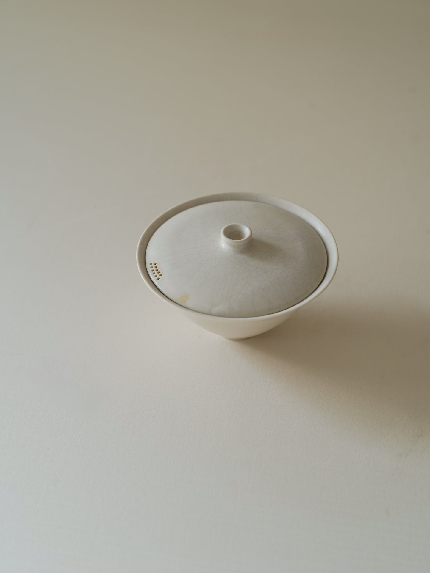 訂購_吉田香楠子_Bone white 穴あき蓋碗