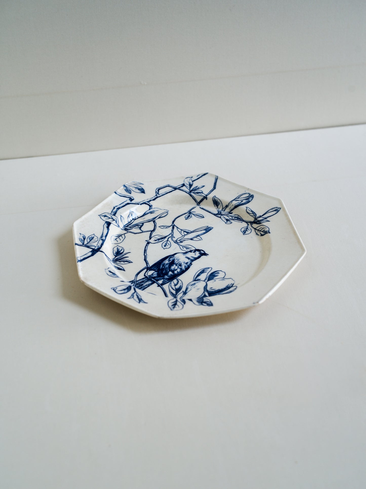 法國老花鳥八角盤 MINTON DÉPÔT Terre de fer_B