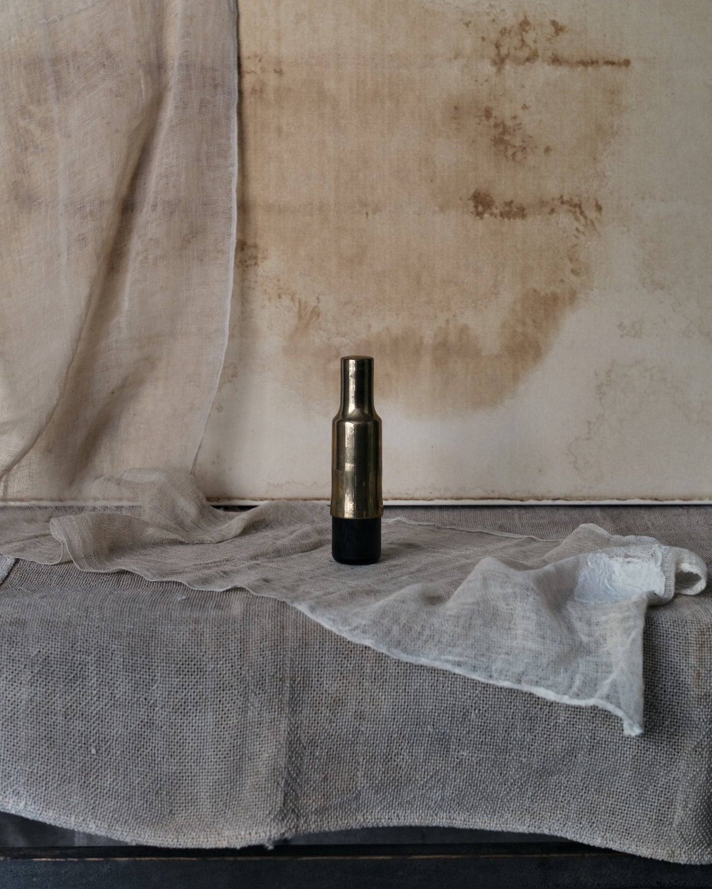 Mad et Len PFP-Crys flat diffuser volcanic rock + a small amount of crystal + 5ml essential oil FLAT POT POURRI Lava Rock + Crystal Petit